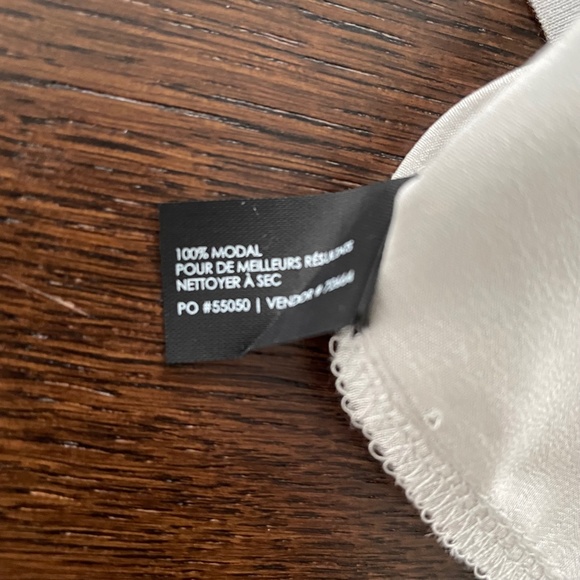 NWT Women's Blouse by Club Monaco - Picture 5 of 7